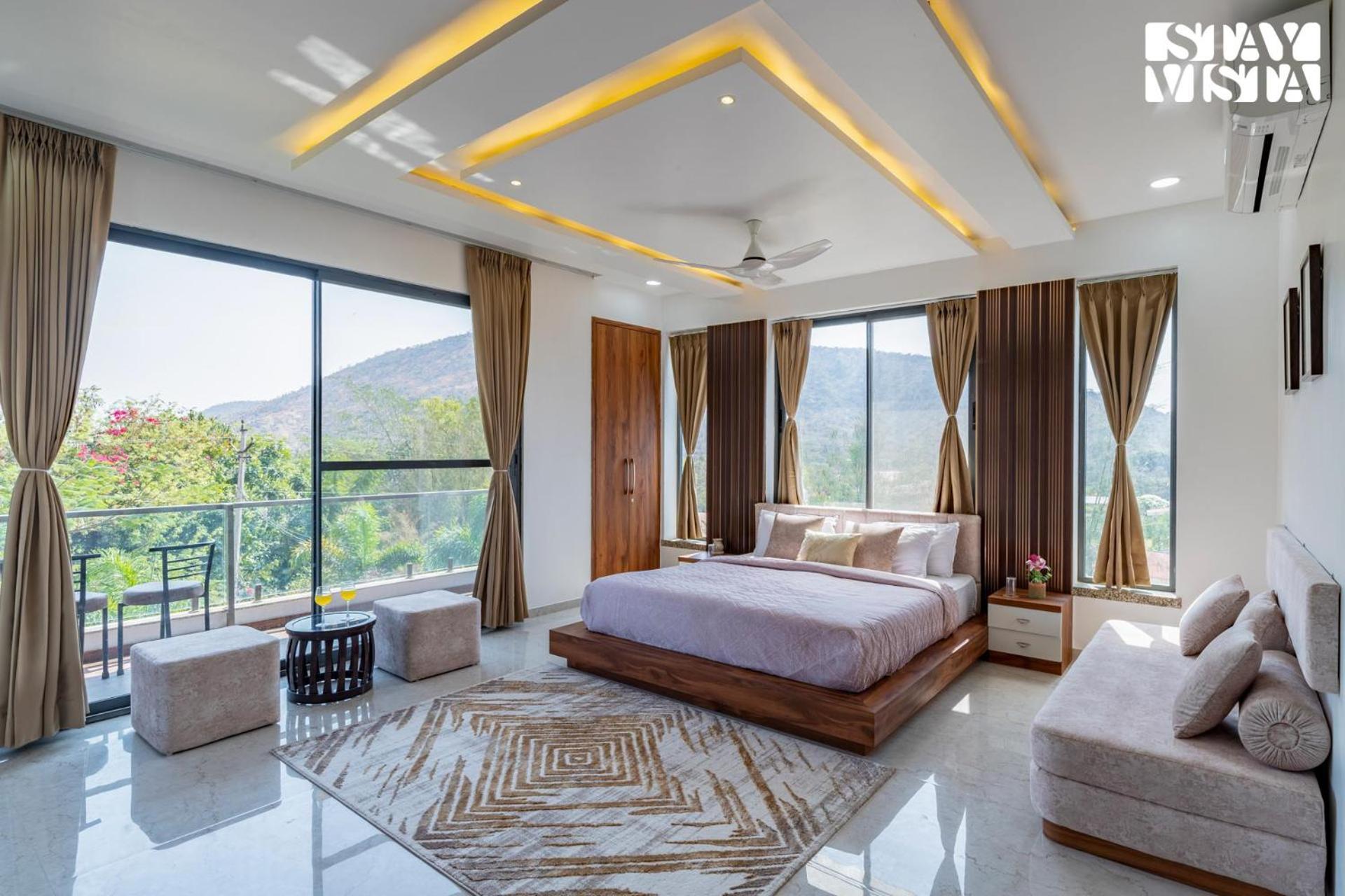 Stayvista'S Bella Dream - Mountain-View With Outdoor Pool, Lawn Featuring A Gazebo & Indoor Games ウダイプル エクステリア 写真